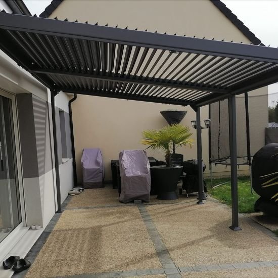Montage d&rsquo;une pergola